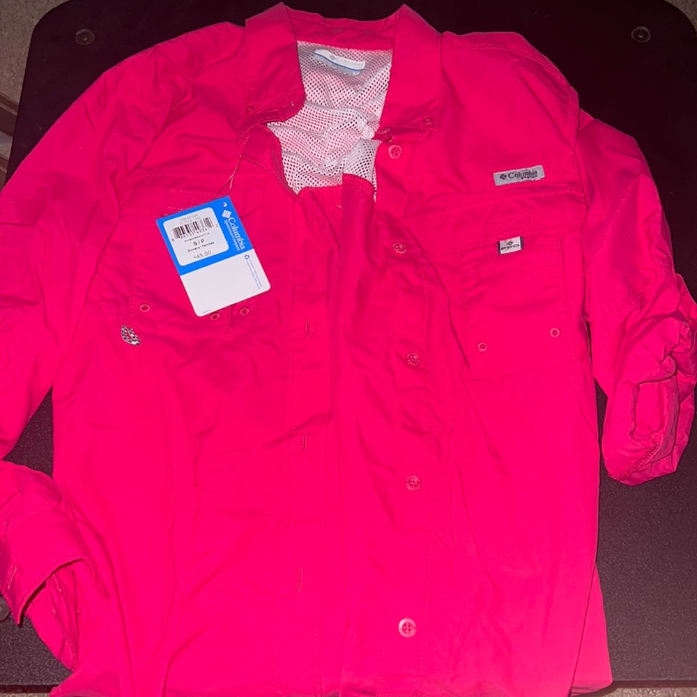 Columbia hot pink button down. Womens size small. Bnwt